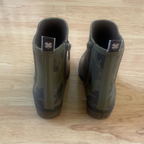 Lucky Brand Basel H20 Camoflage Pull On Rain
Snow Bootie Boots Women's 9 - Picture 5 of 12